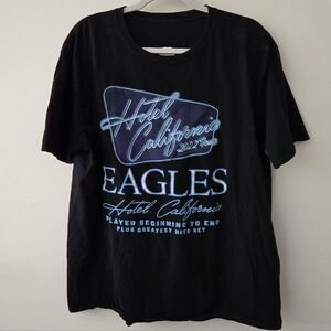 The Eagles Hotel California 2022 Tour T-Shirt Size XL Unisex Band Memorabilia